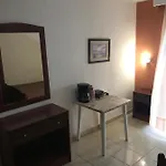 Manos Paralía