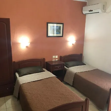 Manos Hotel Paralía